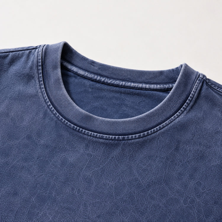 UN SWEATSHIRT